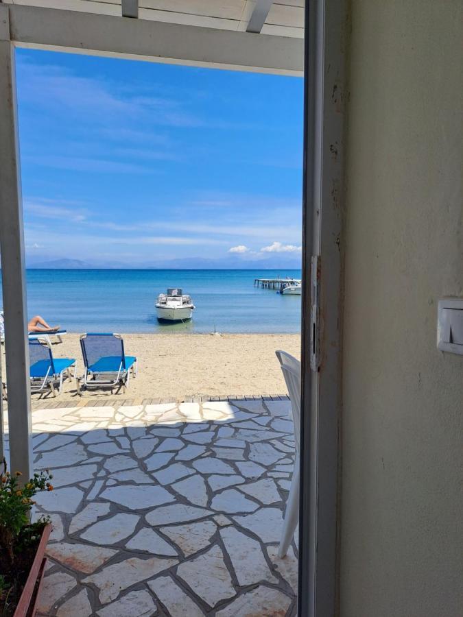 Seaside Studios Mesongí Buitenkant foto