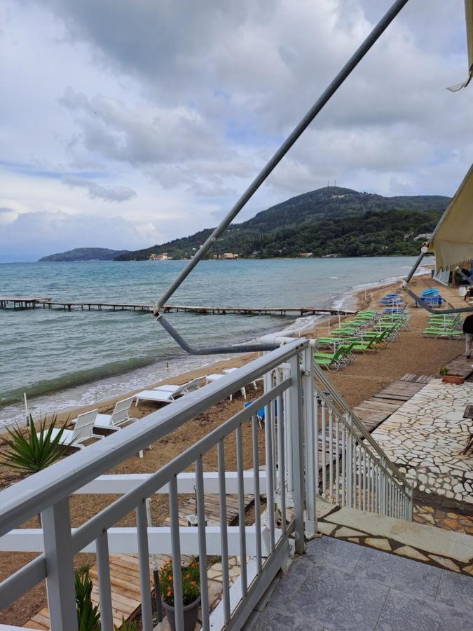 Seaside Studios Mesongí Buitenkant foto