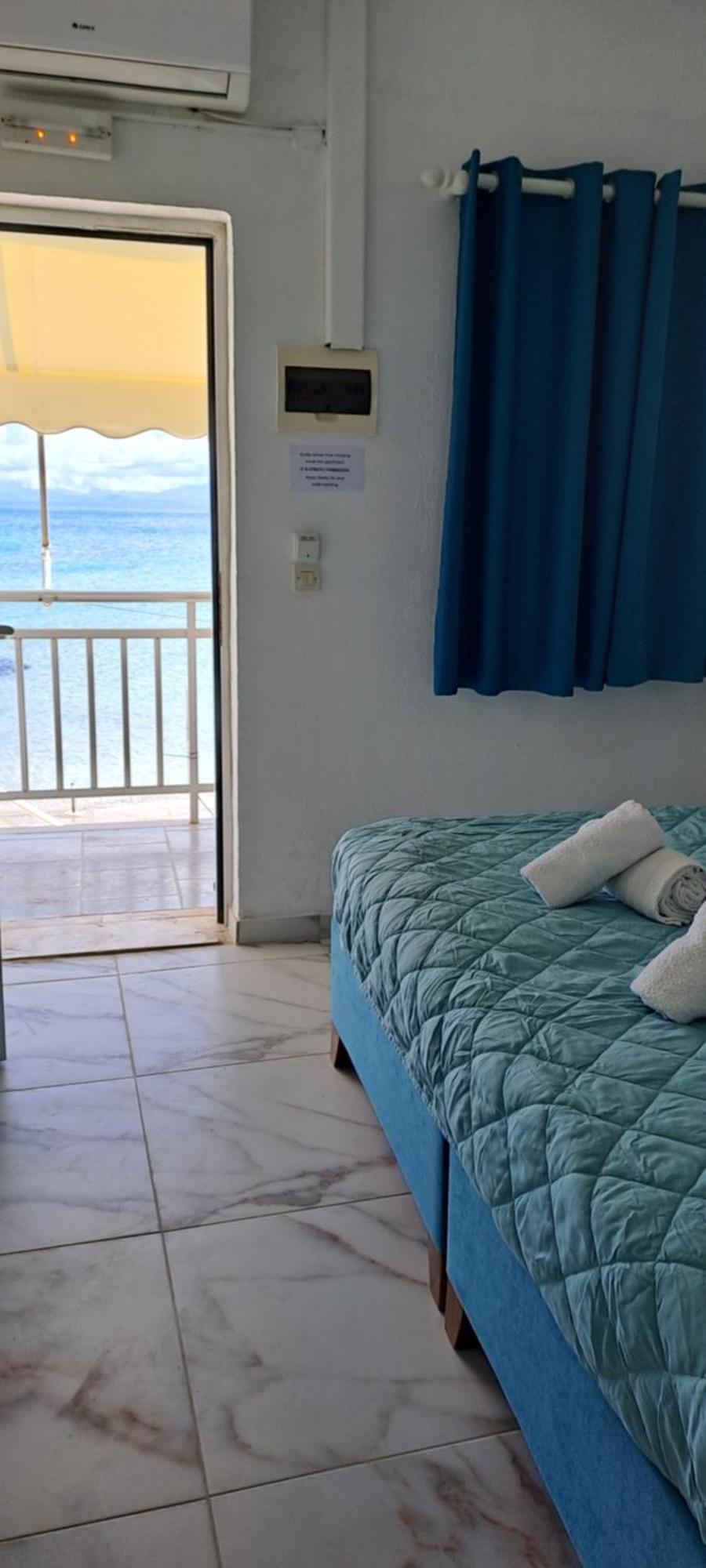 Seaside Studios Mesongí Buitenkant foto